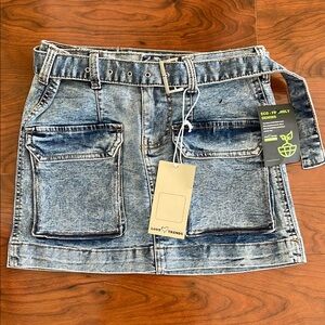 NWT Love Trends Acid Wash Denim Jean Carpenter Mini Skirt with Belt